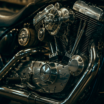 バイクを保管する屋内ガレージ
